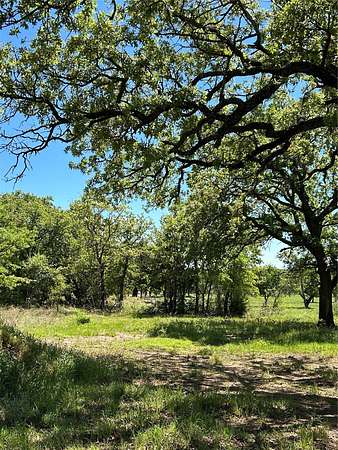 2 Acres of Residential Land for Sale in Bowie, Texas