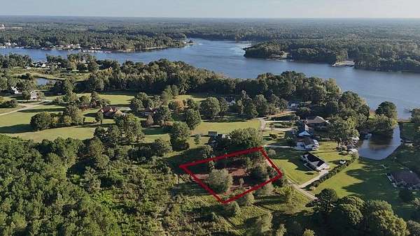 0.47 Acres of Residential Land for Sale in Summerton, South Carolina