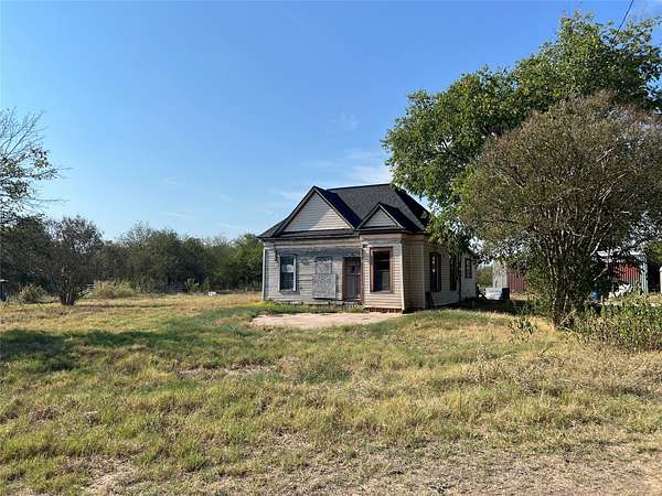 4.29 Acres of Land with Home for Sale in Mount Calm, Texas