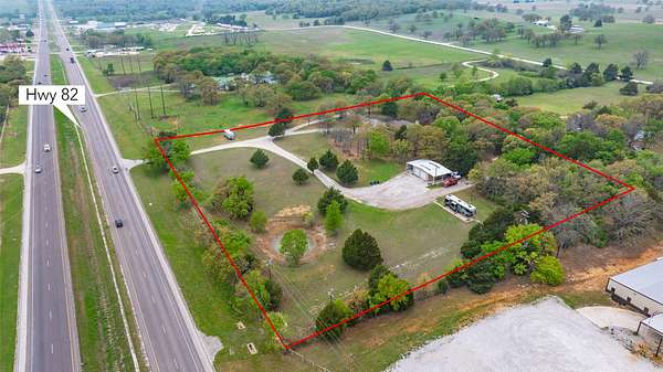 6 Acres of Land with Home for Sale in Gainesville, Texas