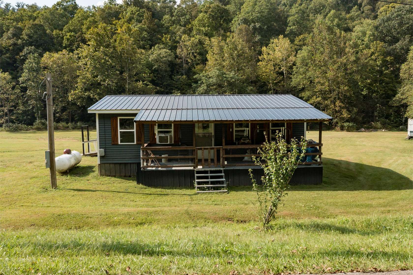 4 Acres of Land with Home for Sale in Denniston, Kentucky
