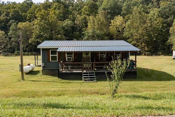 4 Acres of Land with Home for Sale in Denniston, Kentucky
