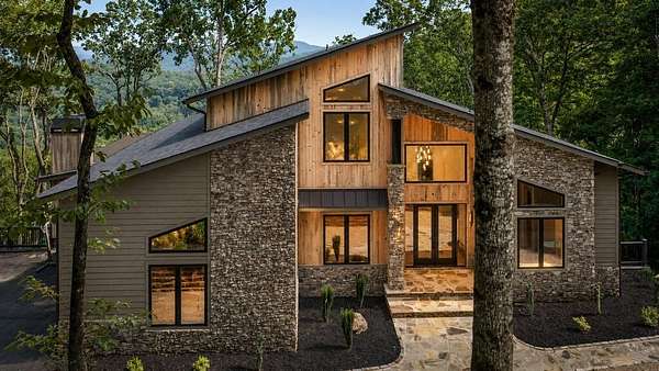 2 Acres of Land with Home for Sale in Blue Ridge, Georgia