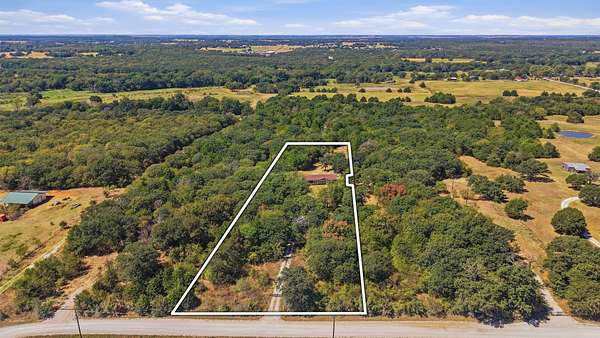 3 Acres of Land with Home for Sale in Collinsville, Texas