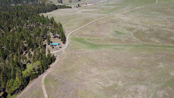 20 Acres of Recreational Land for Sale in Springdale, Washington