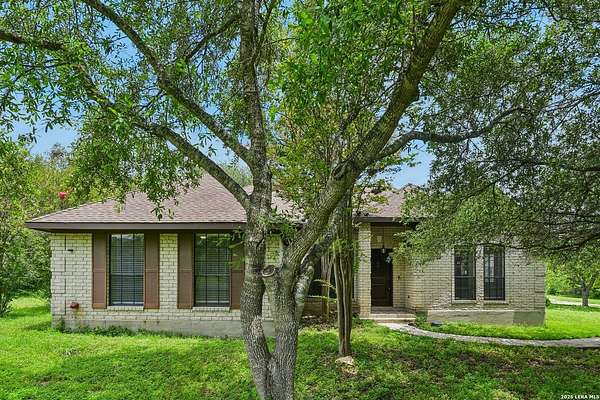 2 Acres of Land with Home for Lease in San Antonio, Texas