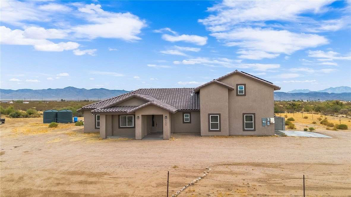 9 Acres of Land with Home for Sale in Golden Valley, Arizona