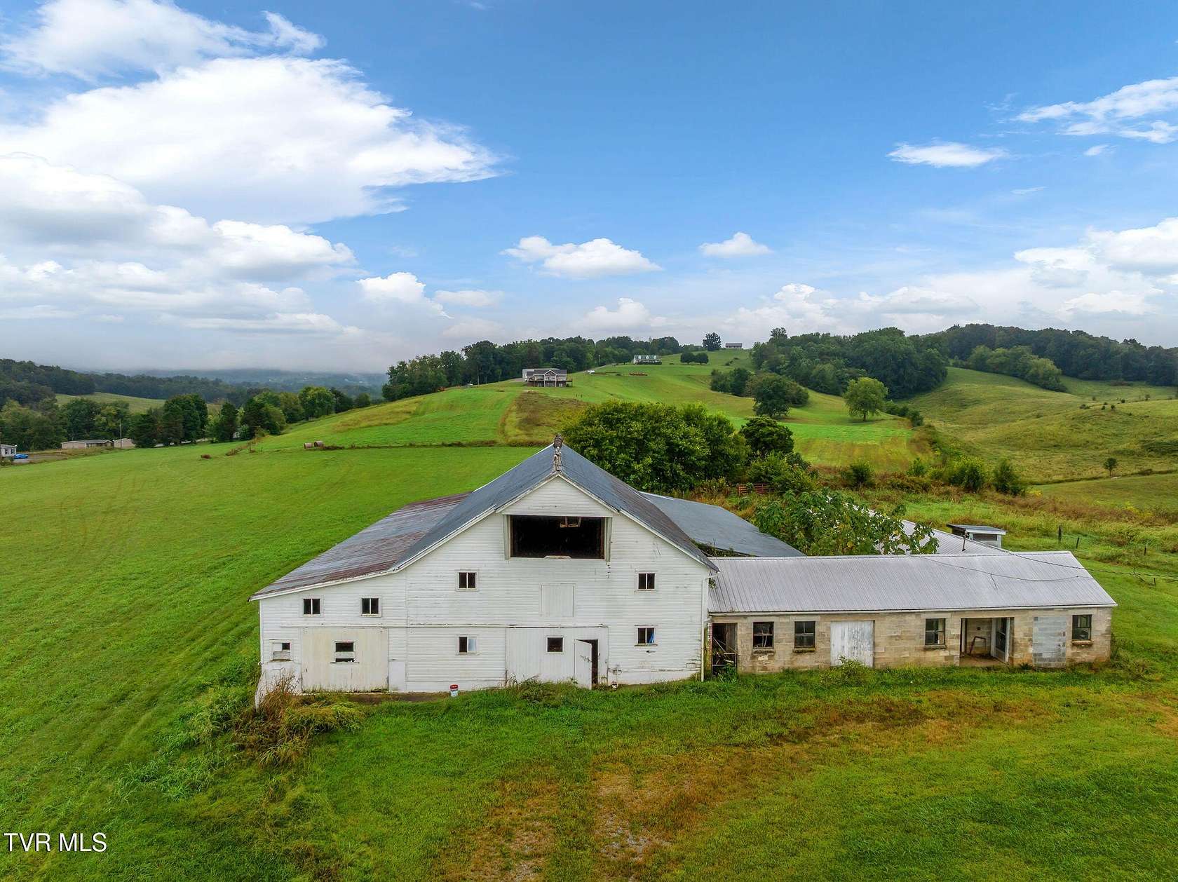 25.1 Acres of Improved Agricultural Land for Sale in Greeneville, Tennessee