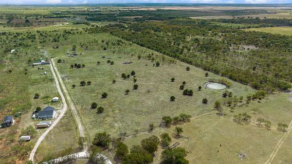 33.7 Acres of Land for Sale in Corsicana, Texas