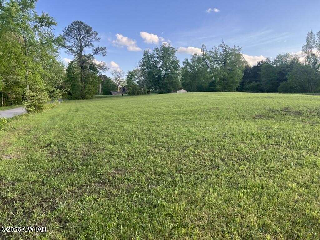 1 Acre of Land for Sale in Paris, Tennessee