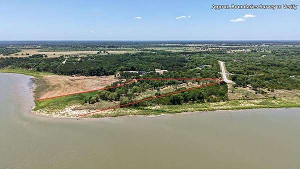 2.8 Acres of Residential Land for Sale in Kemp, Texas