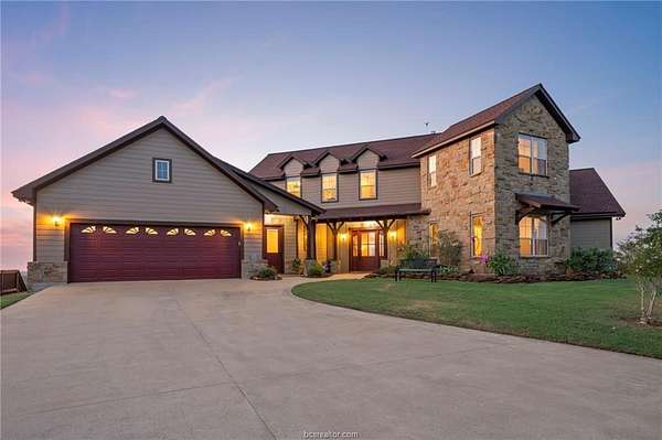 19 Acres of Land with Home for Sale in Gause, Texas