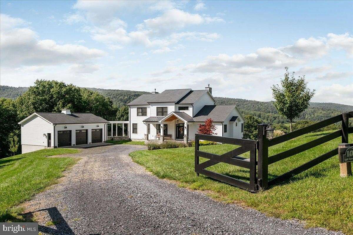 21 Acres of Agricultural Land with Home for Sale in Markham, Virginia