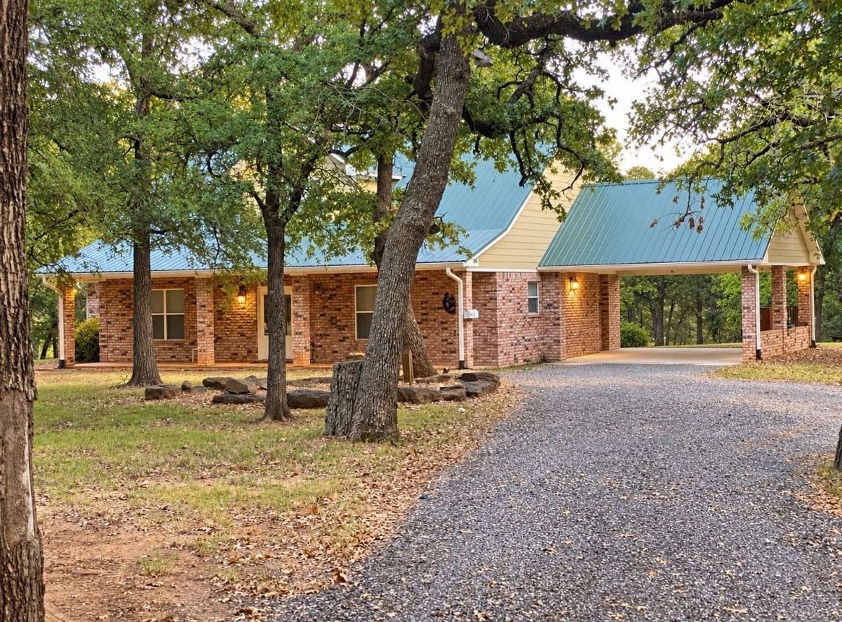 11 Acres of Land with Home for Sale in Gainesville, Texas