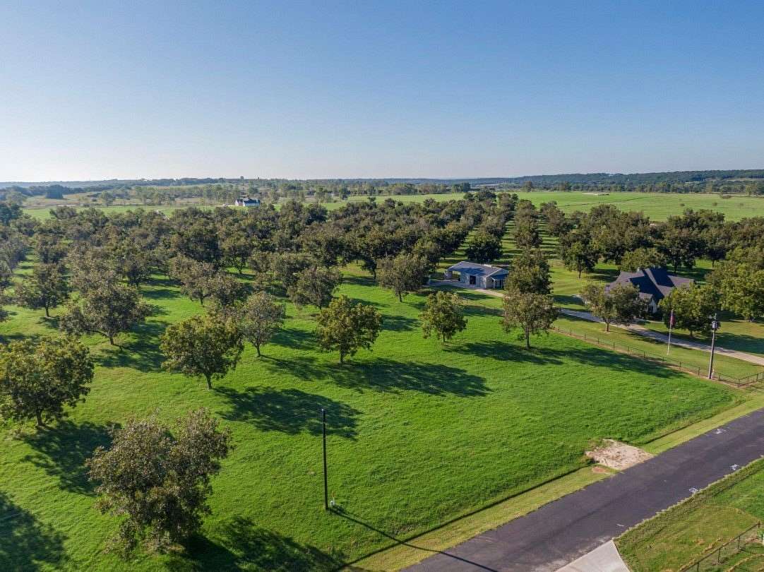 5 Acres of Residential Land for Sale in Cleburne, Texas