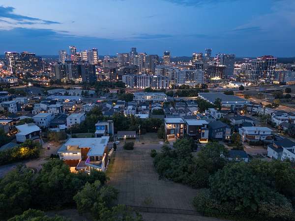0.35 Acres of Residential Land for Sale in Nashville, Tennessee