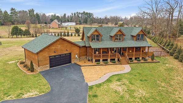 2.22 Acres of Land with Home for Sale in Tullahoma, Tennessee