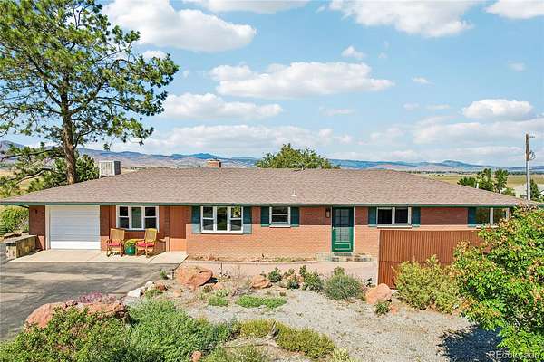 10.3 Acres of Land with Home for Sale in Longmont, Colorado