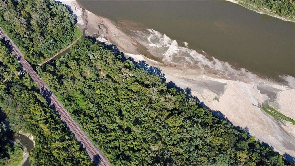 13.8 Acres of Land for Auction in Bonner Springs, Kansas