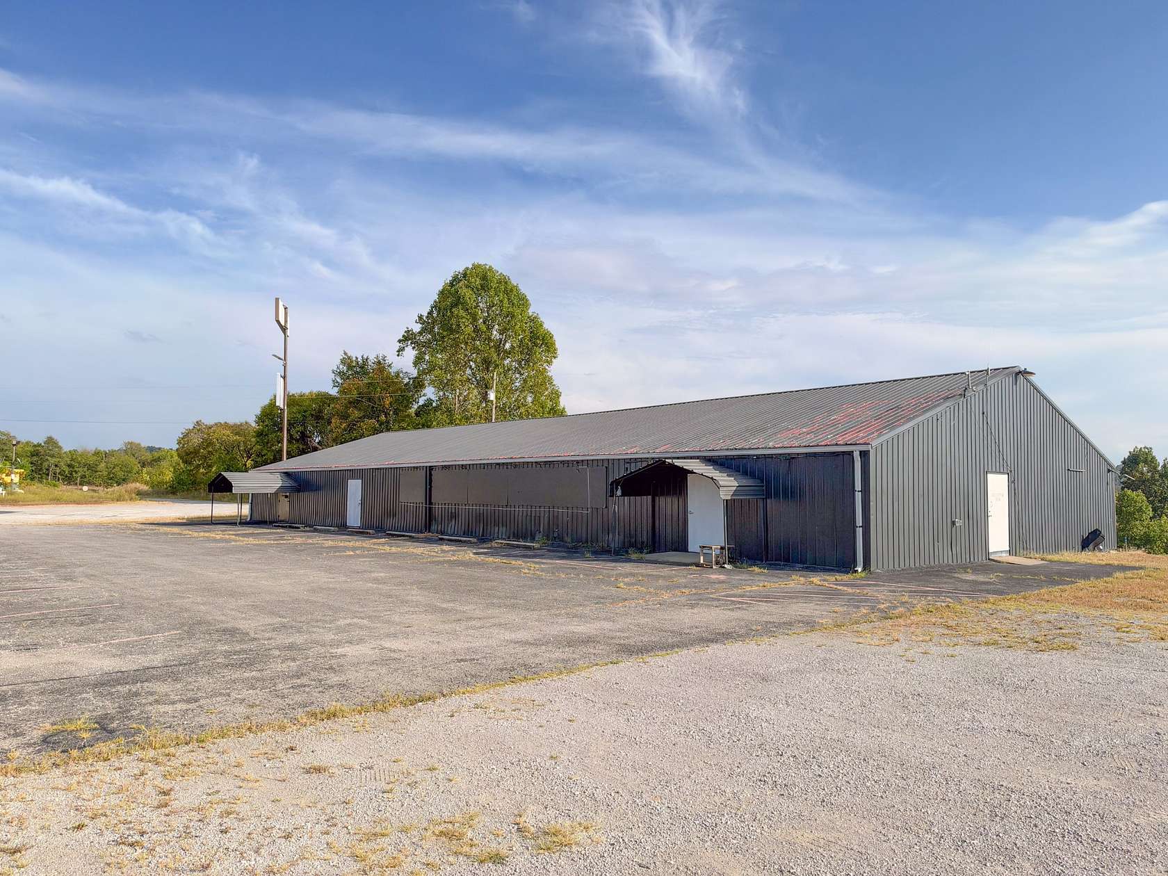 4.36 Acres of Improved Commercial Land for Sale in Cornersville, Tennessee