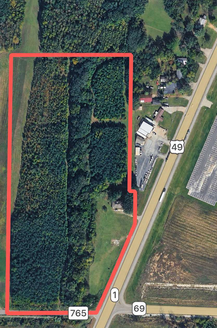 19 Acres of Mixed-Use Land for Sale in Paragould, Arkansas