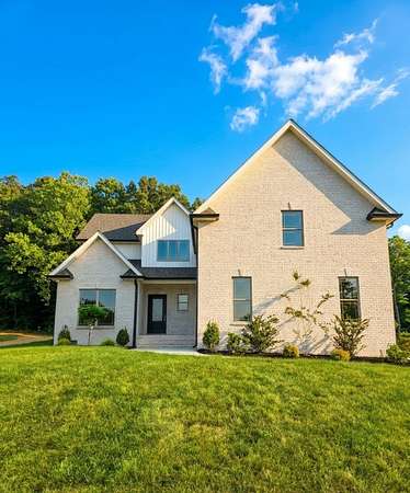 1.58 Acres of Land with Home for Sale in Clarksville, Tennessee