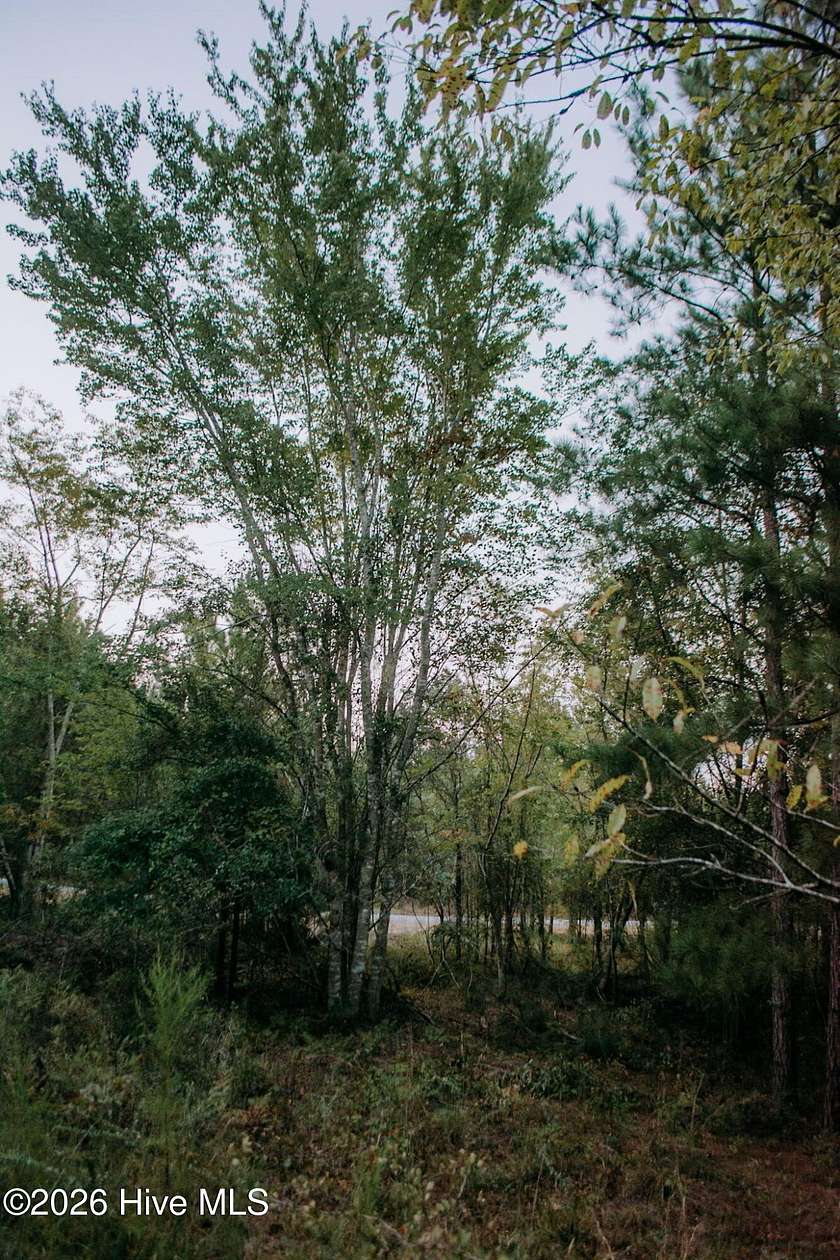 7 Acres of Land for Sale in Aberdeen, North Carolina