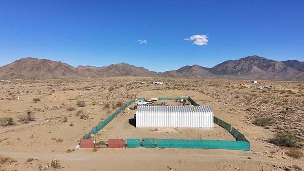 2.5 Acres of Residential Land for Sale in Dolan Springs, Arizona