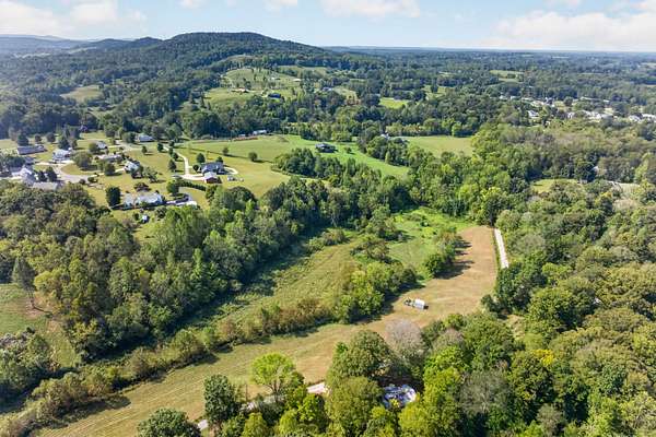 9.43 Acres of Residential Land for Sale in Livingston, Tennessee