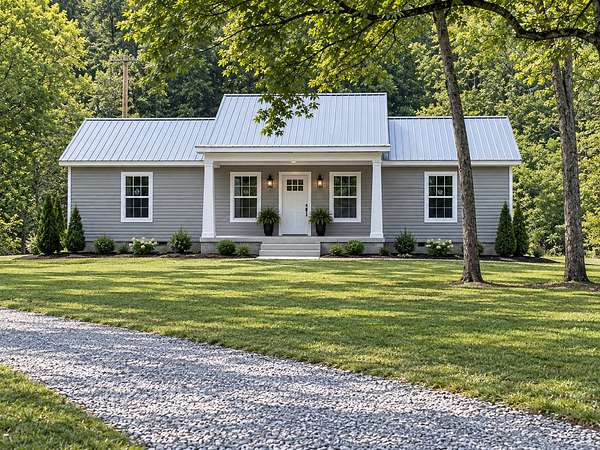 5.1 Acres of Land with Home for Sale in Carthage, Tennessee