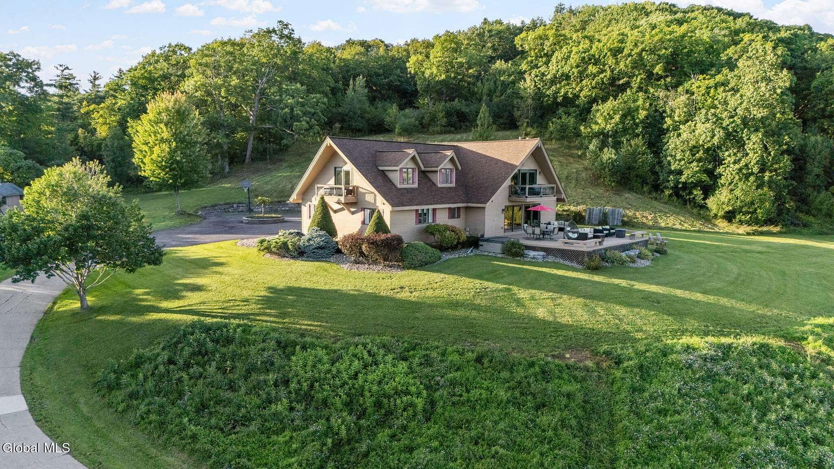 25 Acres of Land with Home for Sale in Voorheesville, New York
