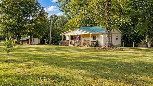 6 Acres of Land with Home for Sale in Stearns, Kentucky