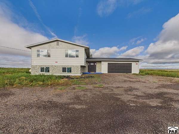 20 Acres of Land with Home for Sale in Avondale, Colorado