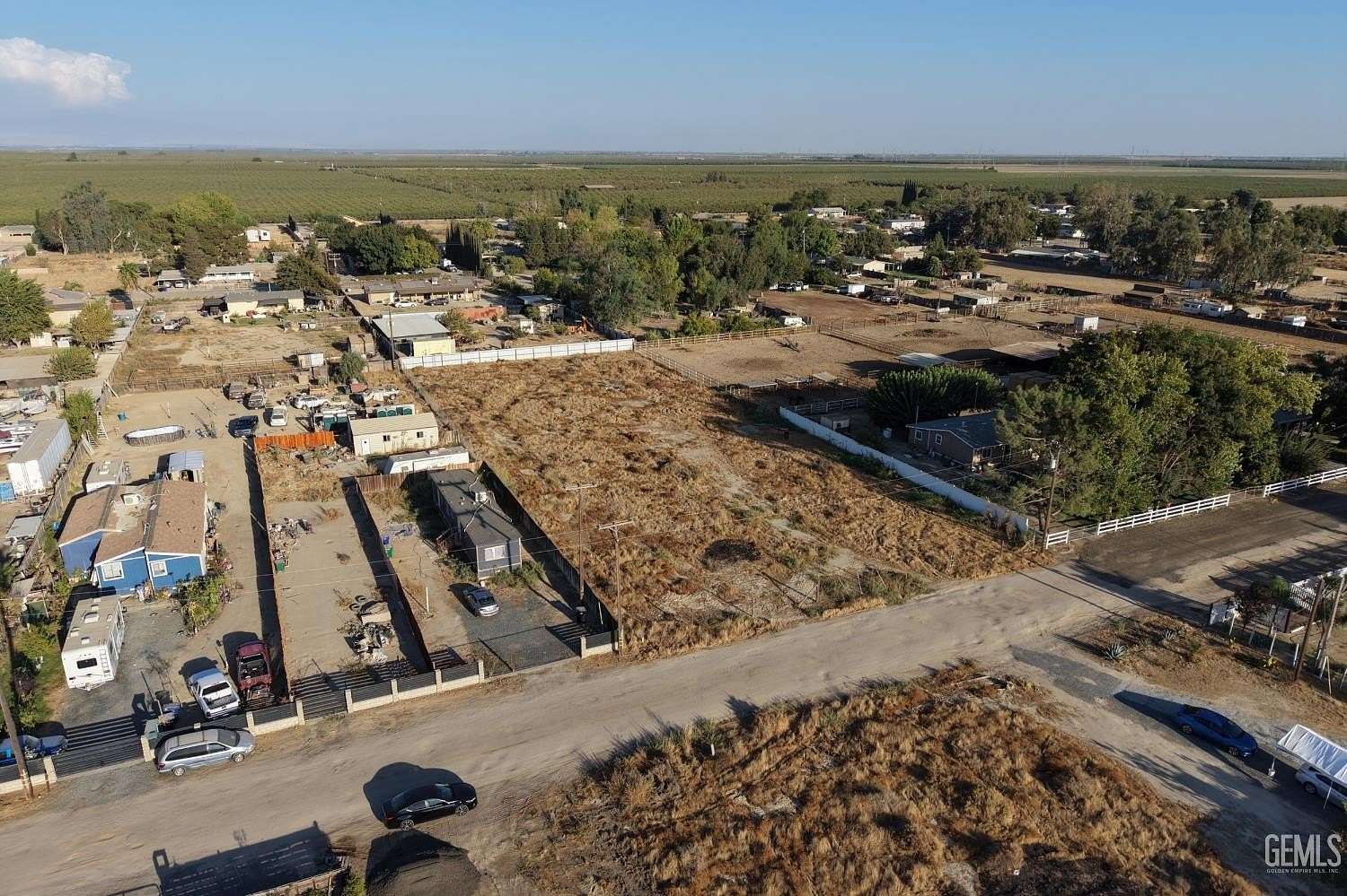 1 Acre of Land for Sale in Bakersfield, California