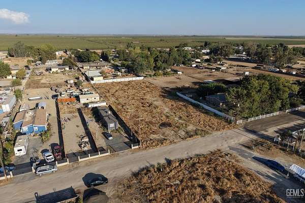 1 Acre of Land for Sale in Bakersfield, California