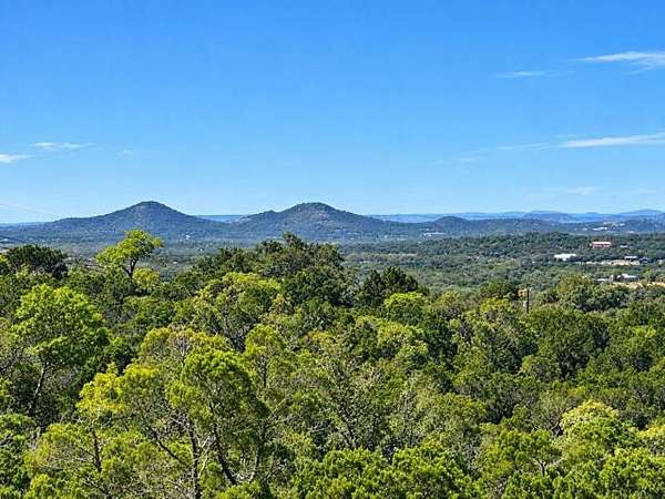 5 Acres of Land for Sale in Pipe Creek, Texas