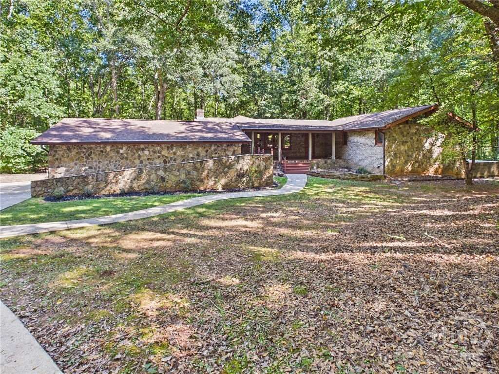 3.47 Acres of Land with Home for Sale in Watkinsville, Georgia