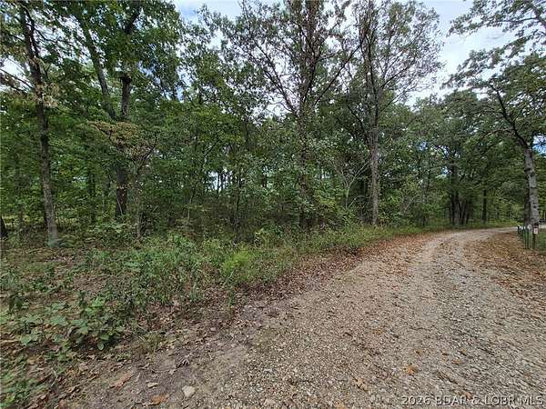 5 Acres of Residential Land for Sale in Stover, Missouri