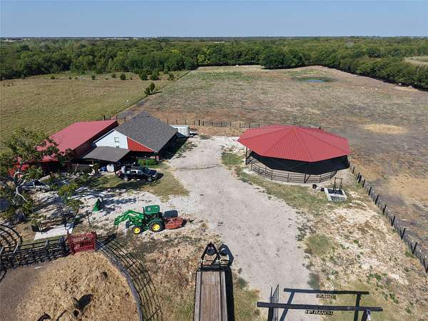 18.3 Acres of Land for Sale in Ladonia, Texas