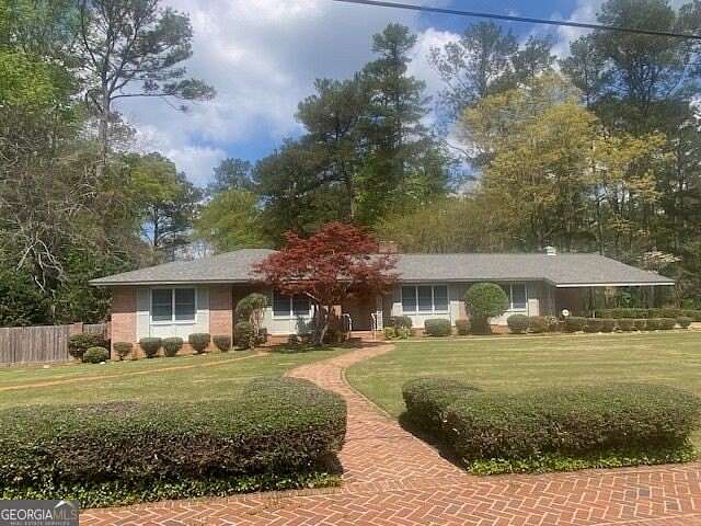5.32 Acres of Land with Home for Sale in Valley, Alabama