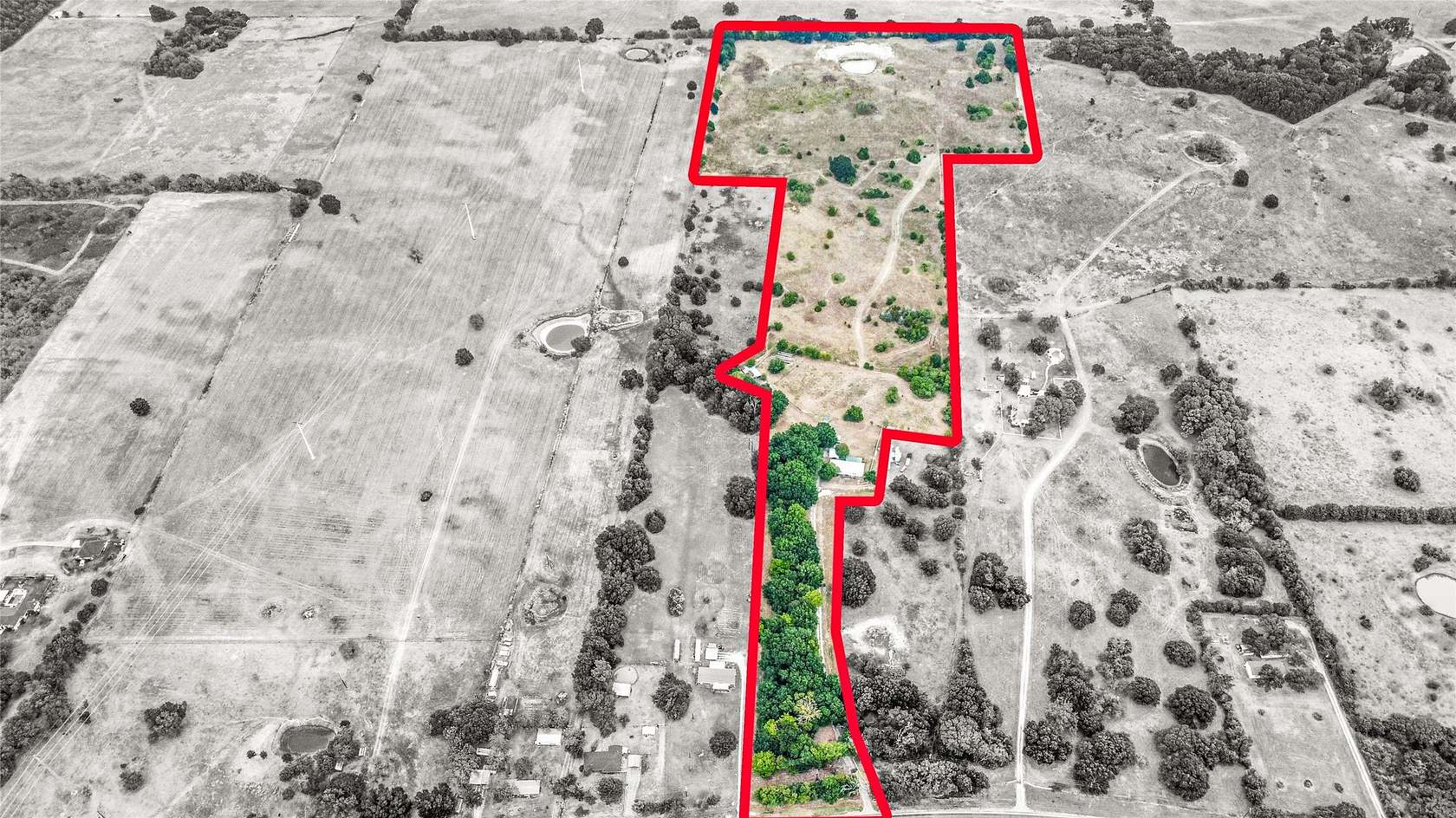 30 Acres of Agricultural Land with Home for Lease in Purdon, Texas