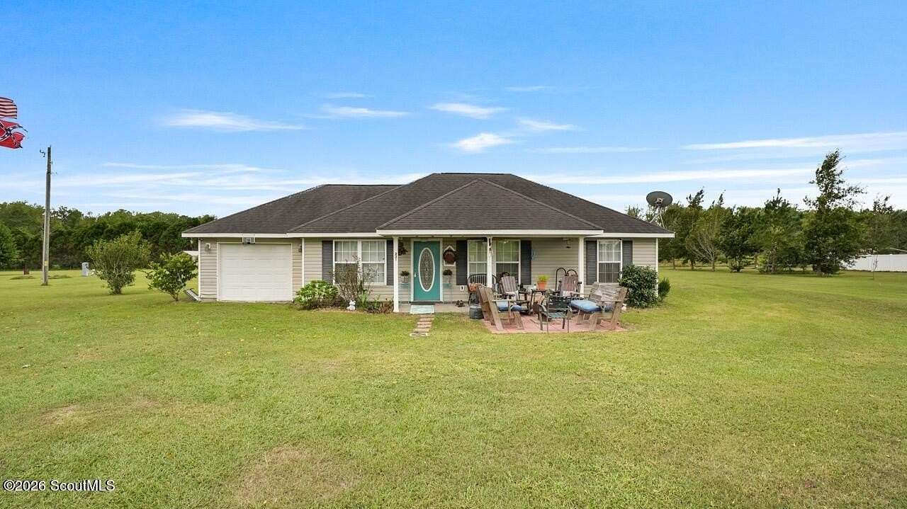 1.74 Acres of Improved Residential Land for Sale in Jesup, Georgia