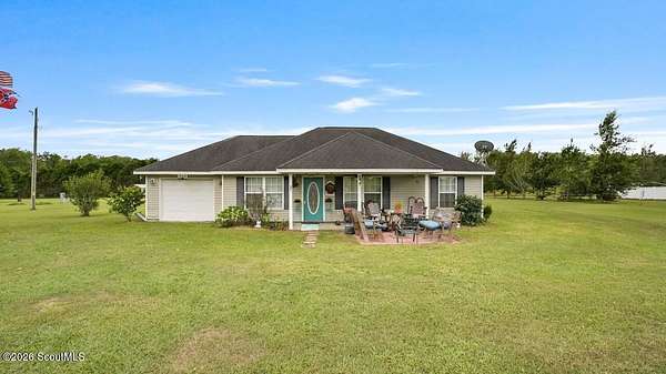 1.74 Acres of Improved Residential Land for Sale in Jesup, Georgia