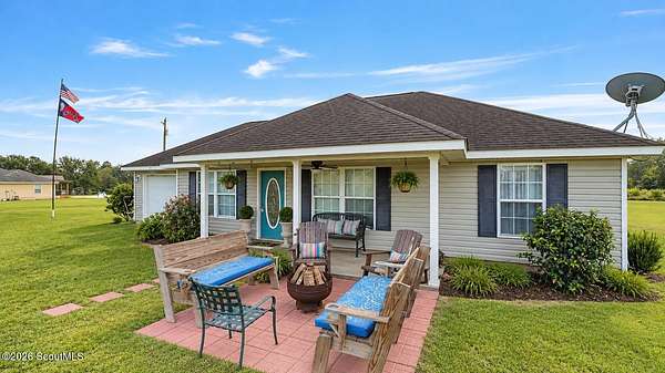 1.74 Acres of Improved Residential Land for Sale in Jesup, Georgia