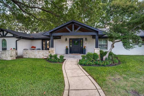 2.87 Acres of Land with Home for Sale in Lucas, Texas
