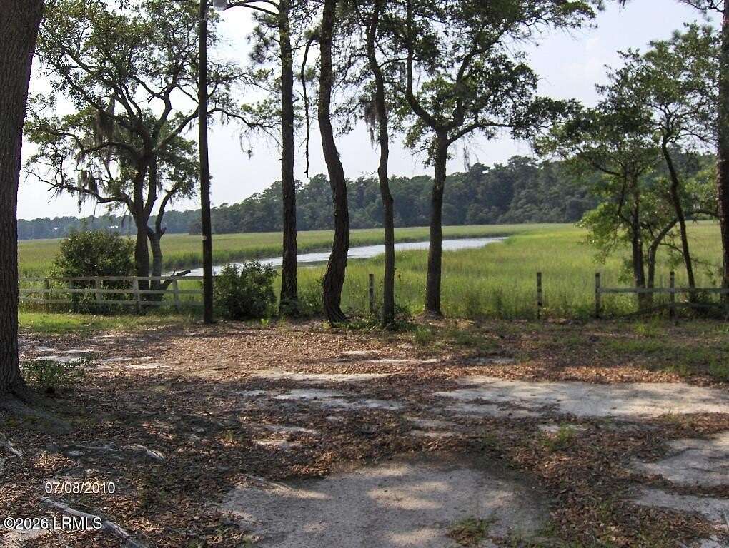 5.9 Acres of Residential Land for Sale in Beaufort, South Carolina