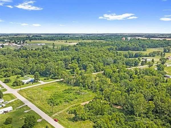 0.5 Acres of Land for Sale in Morganfield, Kentucky