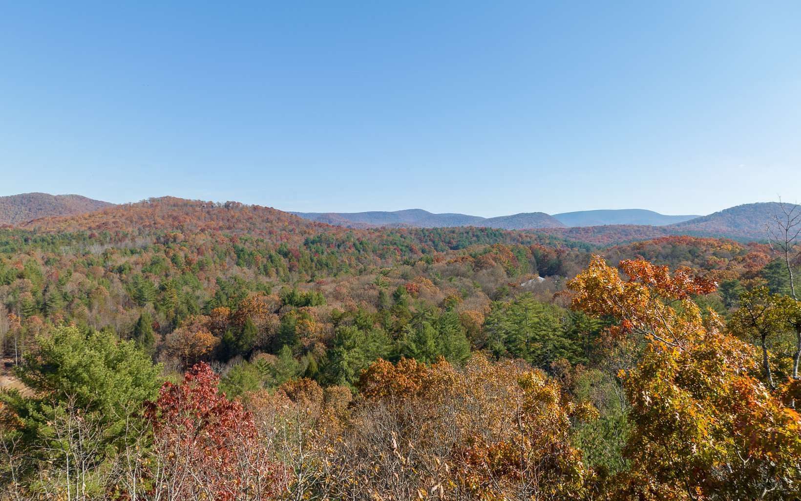 4.7 Acres of Residential Land for Sale in Ellijay, Georgia
