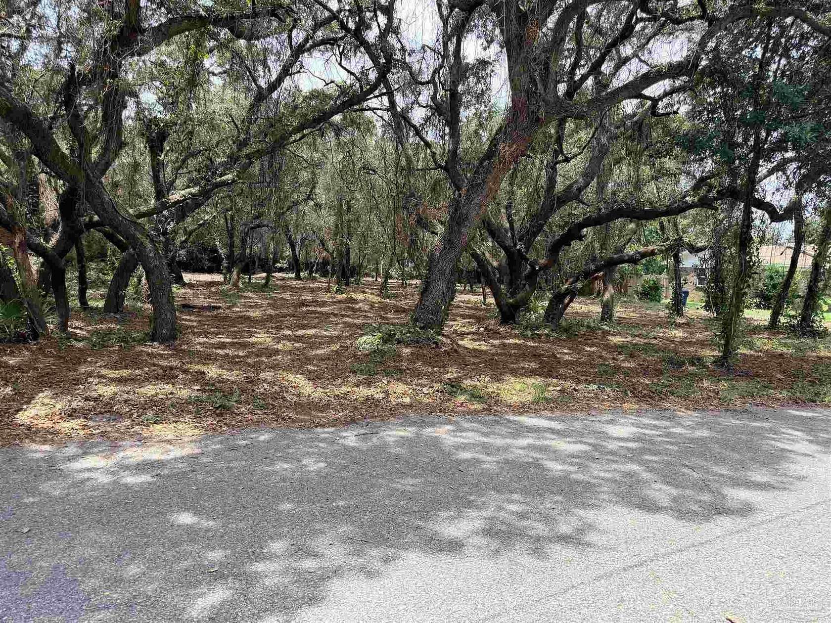 0.48 Acres of Residential Land for Sale in Gulf Breeze, Florida