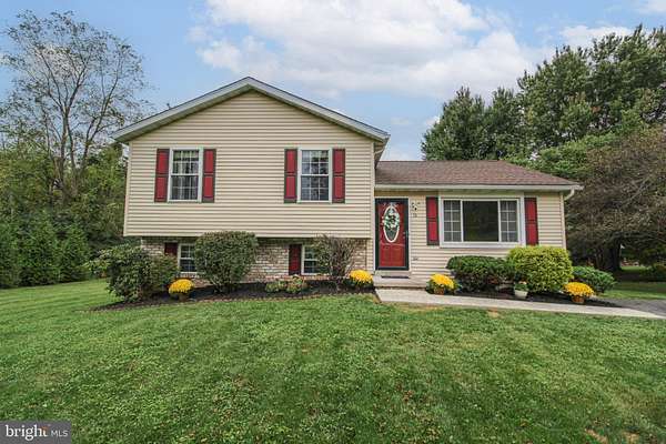 2.1 Acres of Land with Home for Sale in Shrewsbury, Pennsylvania